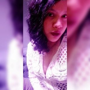 Meet your Posher, Ana